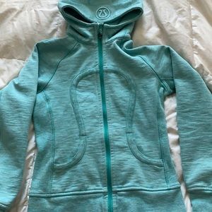 Lululemon Scuba Hoodie - size 6